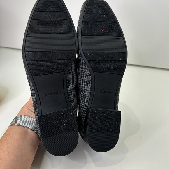 Clarks Grey Houndstooth Slip on Loafer Shoes size 9 - Picture 8 of 11